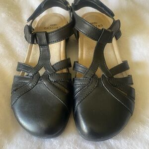 Black Leather Mary Jane shoes